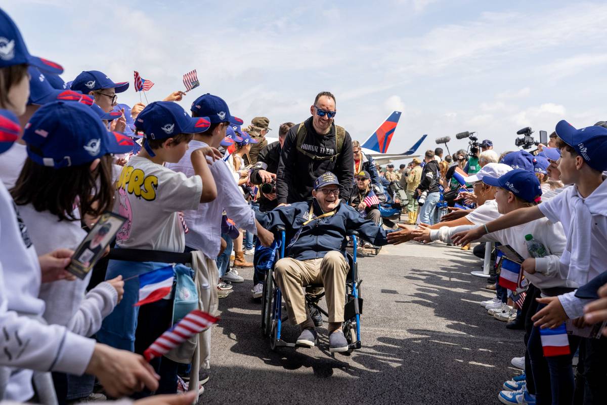 A us veteran arriving in normandy last year on the delta airlines flight